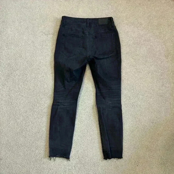 Madewell Curvy High Rise Skinny Jeans Black Raw Hem Distressed Womens Size 28P - Picture 7 of 10